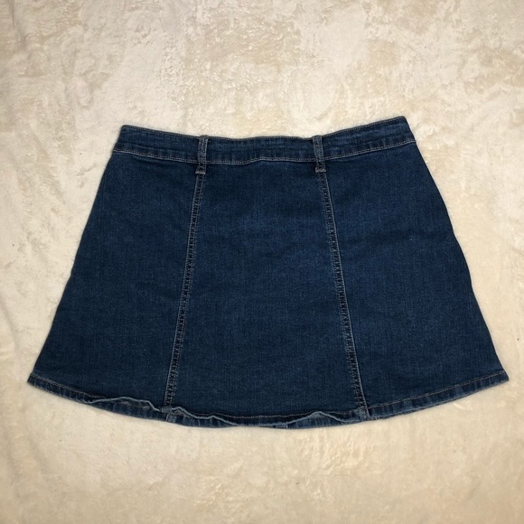 Altar'd State Denim Skirt with Button-Down Front Sz Med - Picture 5 of 6